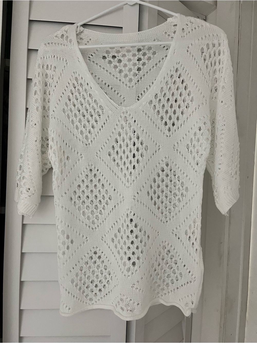 White Open-Knit V-Neck Sweater Top